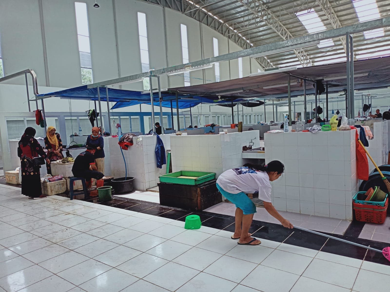 Anggota Dewan Banjarbaru Seru Masyarakat Geliatkan Perekonimian dengan Belanja di Pasar Tradisional