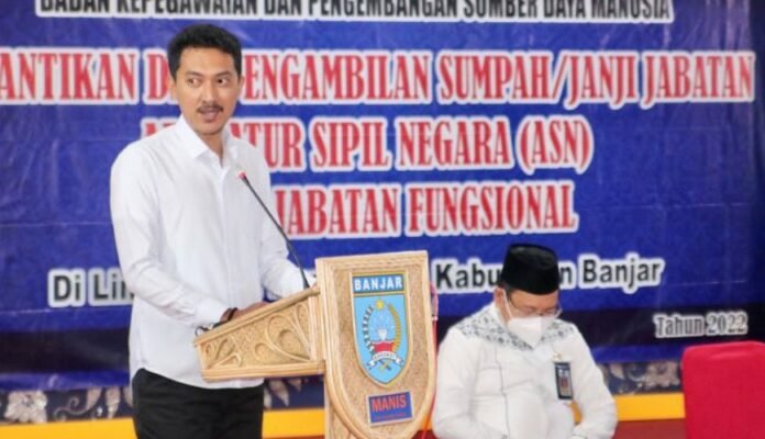 Bupati Lantik Ratusan Pejabat Fungsional - Klik Kalimantan