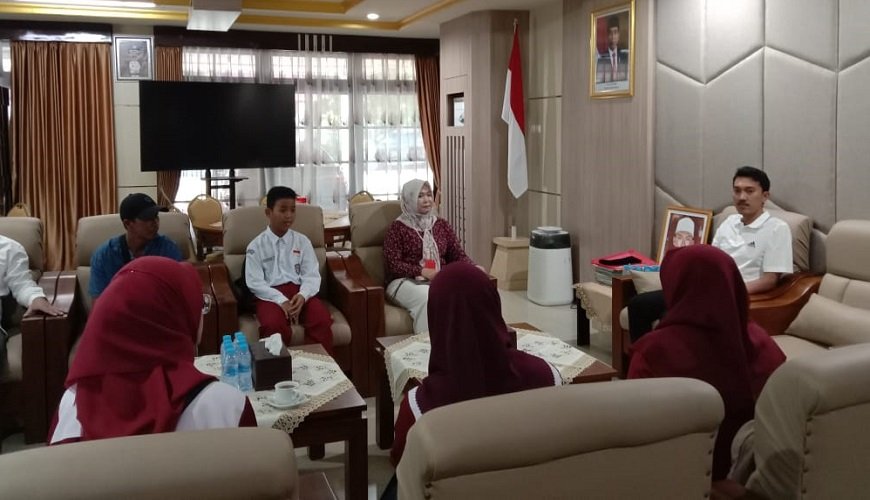 Siswa SDN Indrasari 1 akan Ikuti Festival Tunas Bahasa Ibu di Jakarta, Bupati: Yang Penting Pengalaman