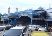 Tinjau Pasar Tradisional dan Pertokoan CBS Martapura, Wamen UMKM RI Soroti Kondisi Infrastruktur