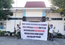 Bupati Kembalikan Dian Marliana Sebagai Kepala Dinsos, Pagar dan Pintu Kantor Kembali Digembok