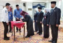 Kepala Dinsos P3AP2KB Kabupaten Banjar, Dian Marliana Dilantik Jadi Staf Ahli