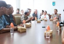 LSM BABAK Sampaikan Aspirasi Pasca Ratusan Pelajar Keracunan MBG, Anggota Dewan Tidak Hadir