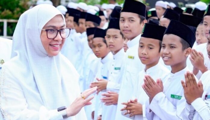 CREATOR: gd-jpeg v1.0 (using IJG JPEG v62), quality = 82?