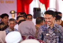40 MBR di Martapura Timur Terima SHM Program PTSL, Bupati: Jangan Digadaikan