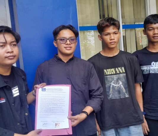 Distribusi Leding Terhenti Tiga Bulan, Warga dan Mahasiswa Sambangi Kantor PTAM Intan Banjar Sampaikan Delapan Tuntutan